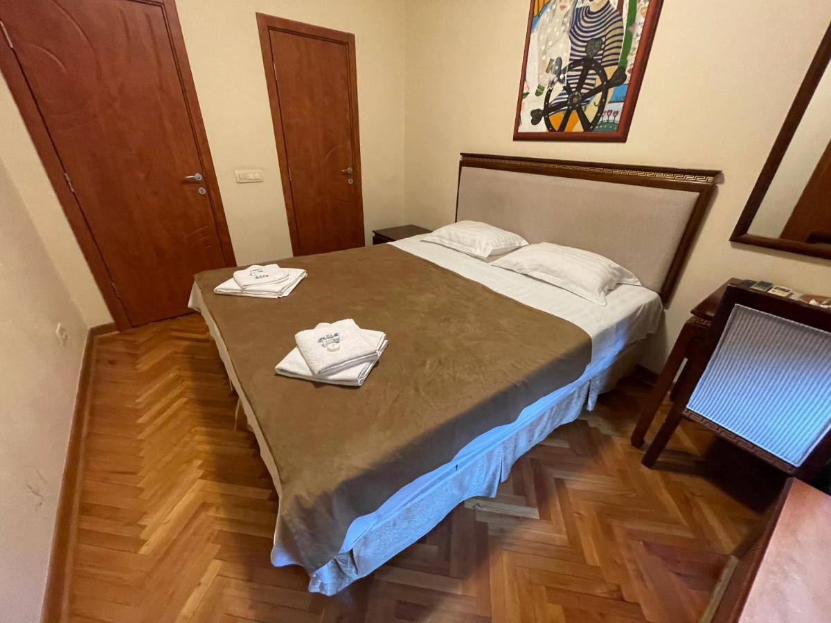 Boutique Hotel Travelling Actor - Skadarlija Belgrad Exterior foto